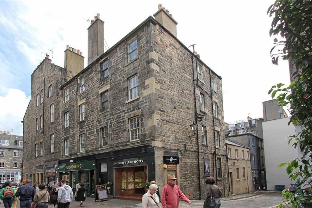 Апартаменты Charm & Character On Historic Rose Street Эдинбург Экстерьер фото